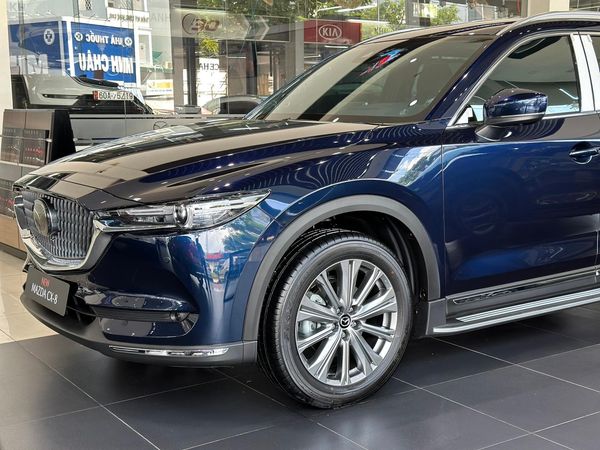 Mazda CX8 dùng mâm đúc hợp kim 19 inch đa chấu