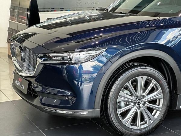 Mazda CX-8 2022 sở hữu cụm đèn trước full LED hiện đại