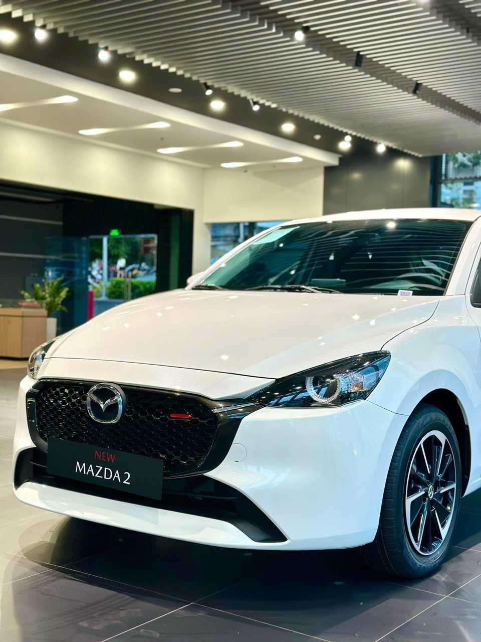 Mazda 2 Sport 1.5L mới
