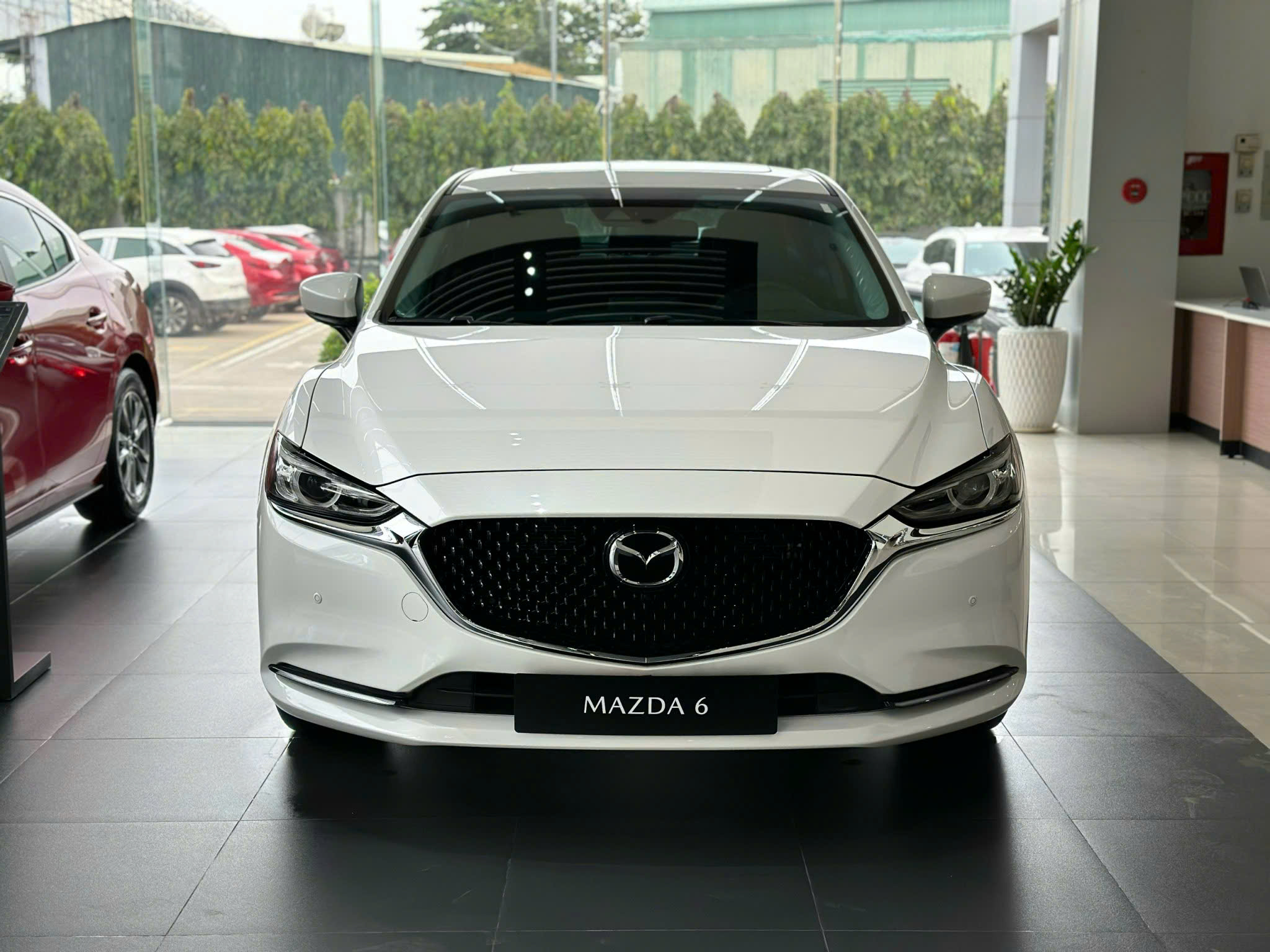 New Mazda 6 LuxuryĐầu xe thiết kế thể thao