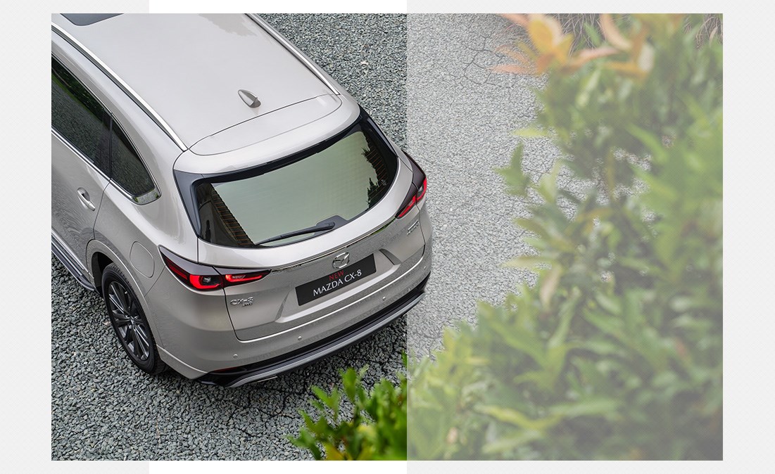 Đuôi xe Mazda Cx8 - thiết kế đèn mới